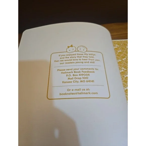 An Itty Bittys Storybook - Krypto's Around The World Chase Book Only - Picture 5 of 8